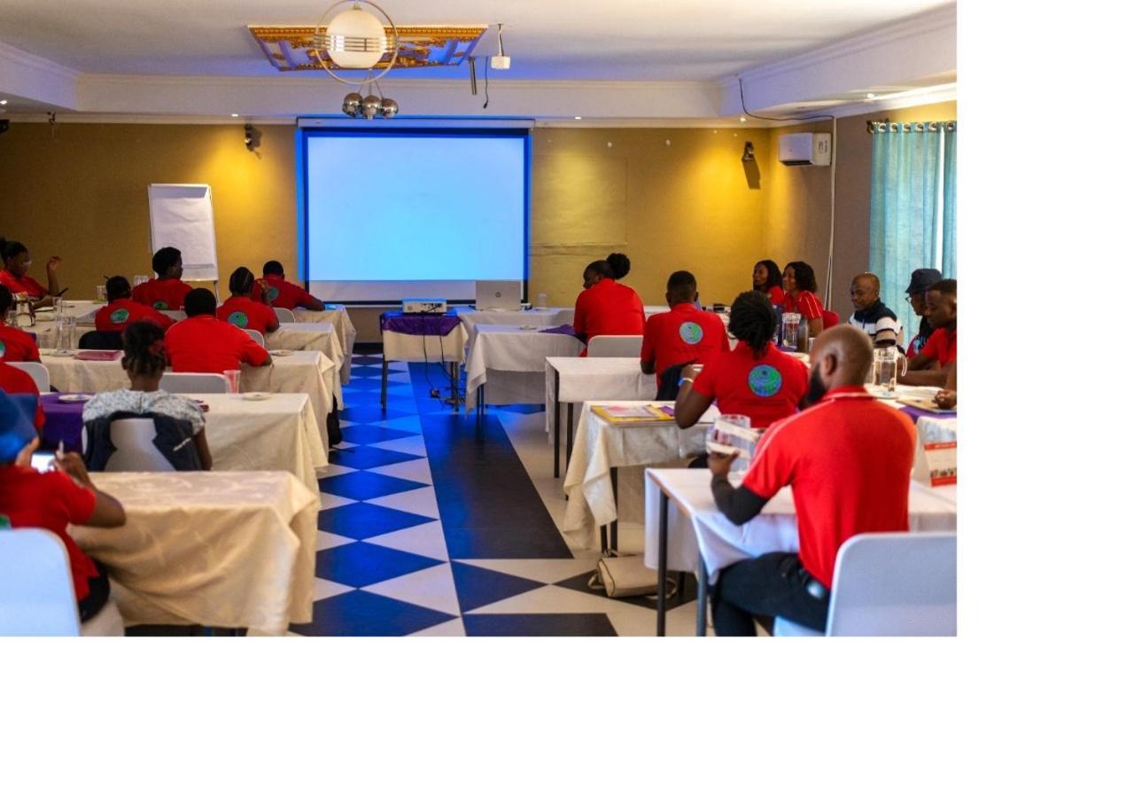 Msc Hotel Otjiwarongo Monitronics Exterior photo