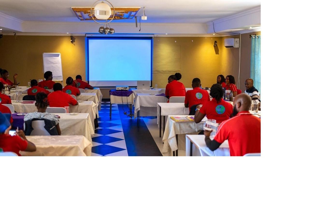 Msc Hotel Otjiwarongo Monitronics Exterior photo