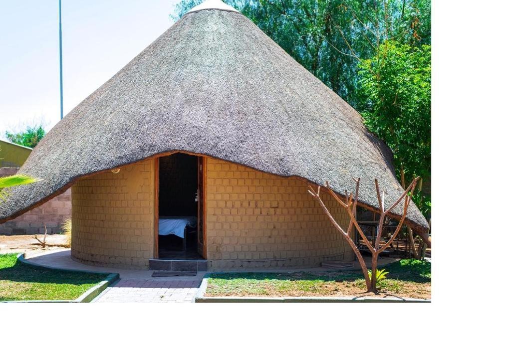 Msc Hotel Otjiwarongo Monitronics Exterior photo